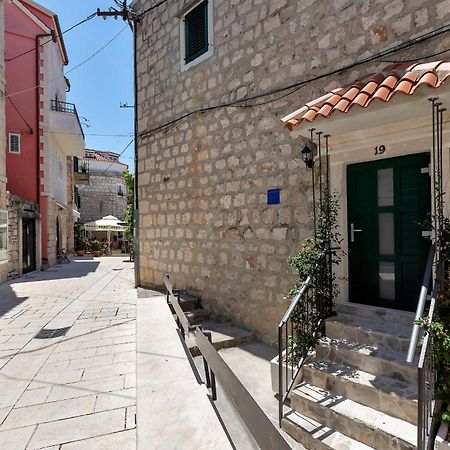 Luxury Rooms Palace B&B Makarska Esterno foto