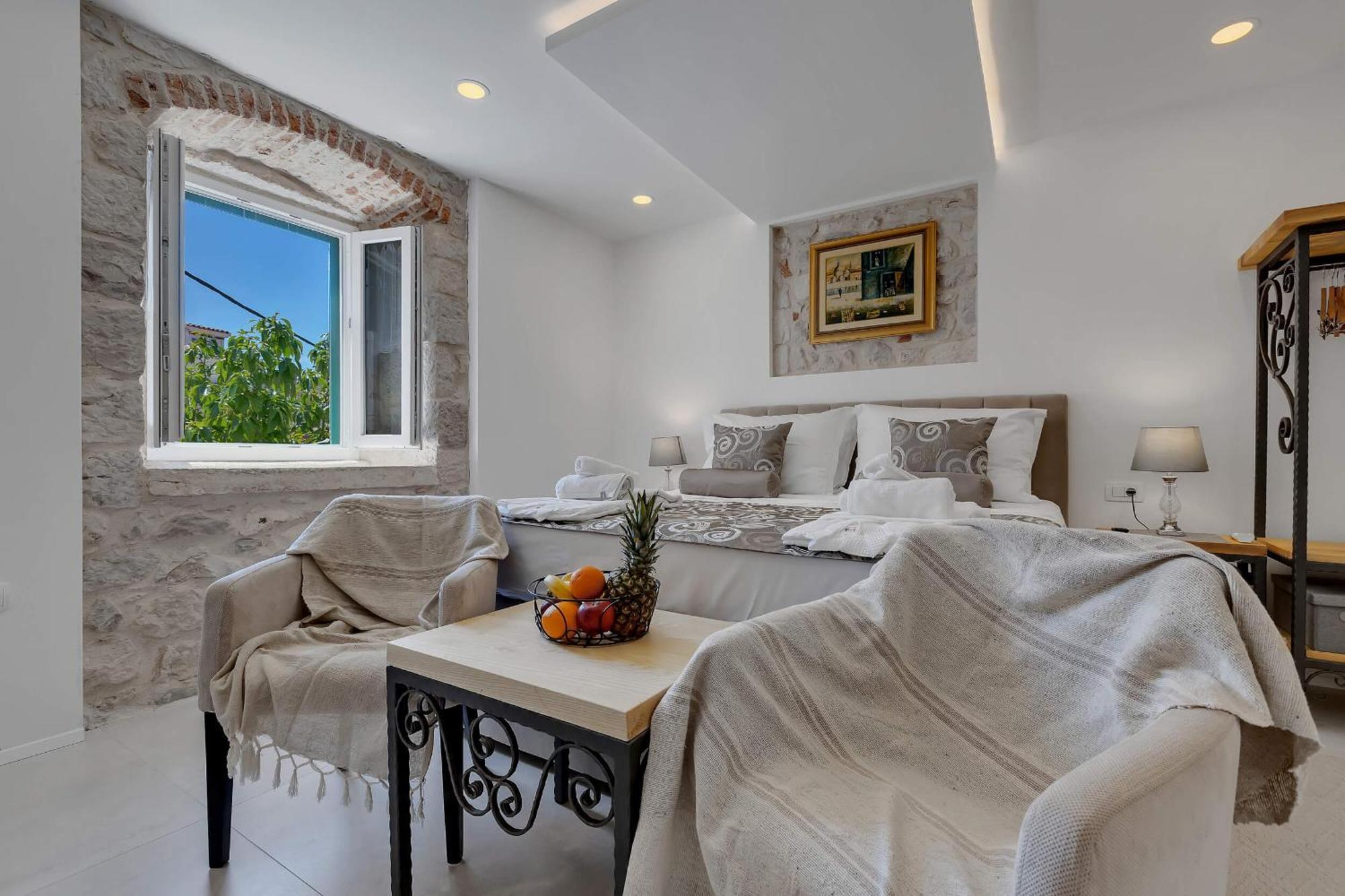Luxury Rooms Palace B&B Makarska Esterno foto