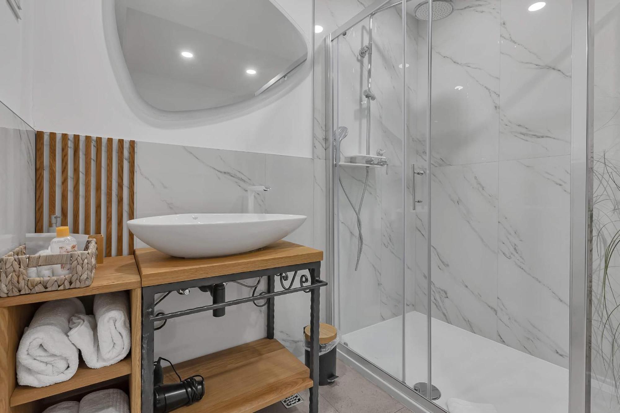 Luxury Rooms Palace B&B Makarska Esterno foto