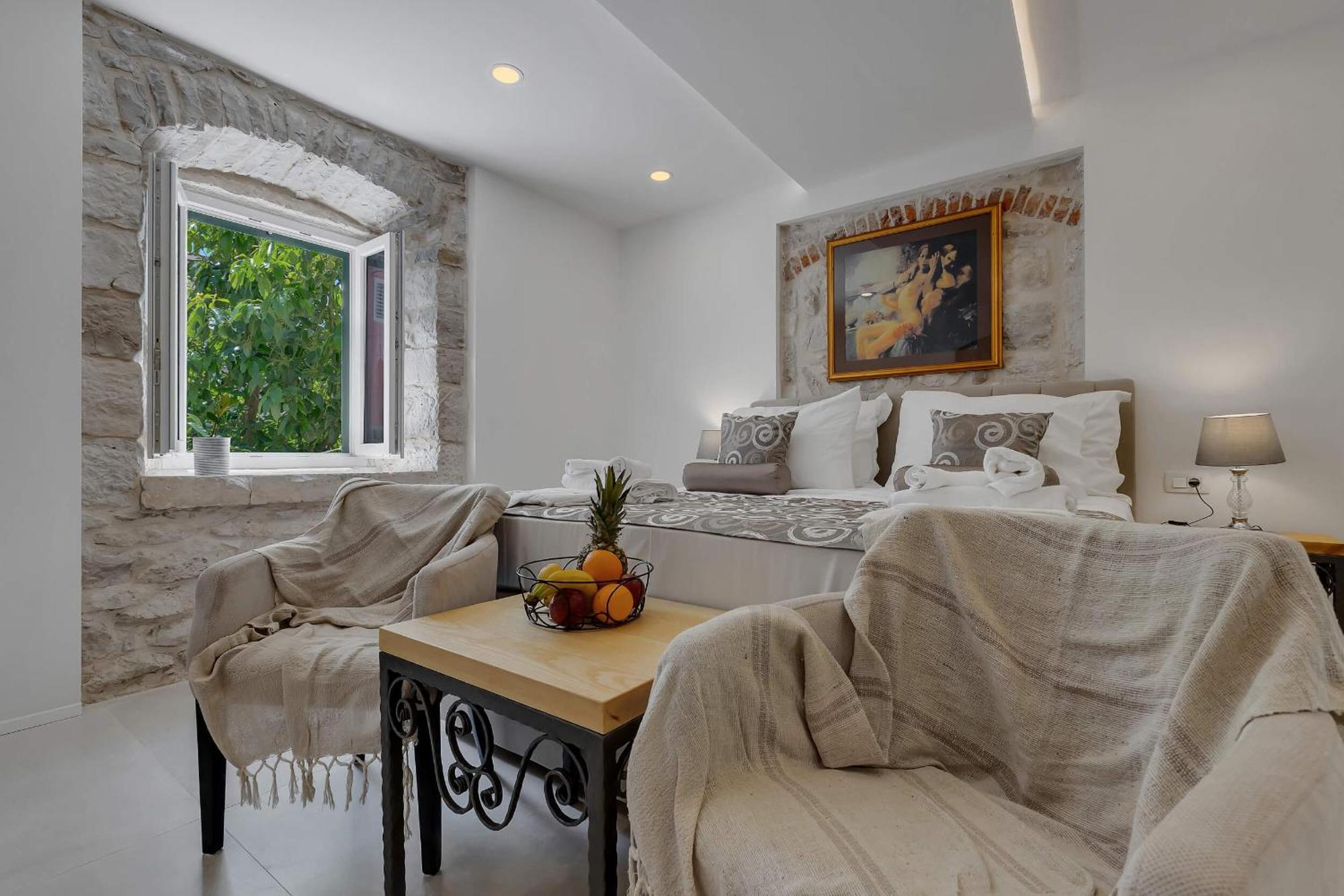 Luxury Rooms Palace B&B Makarska Esterno foto