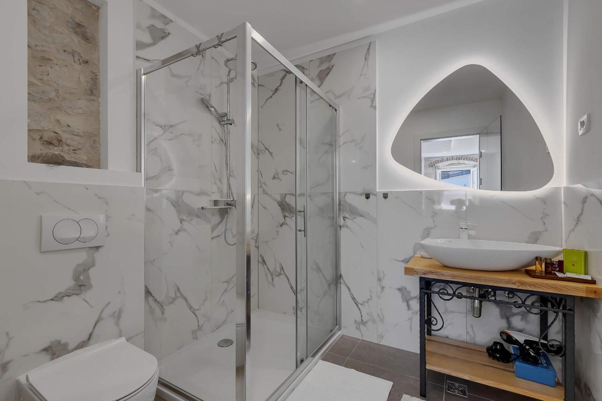 Luxury Rooms Palace B&B Makarska Esterno foto