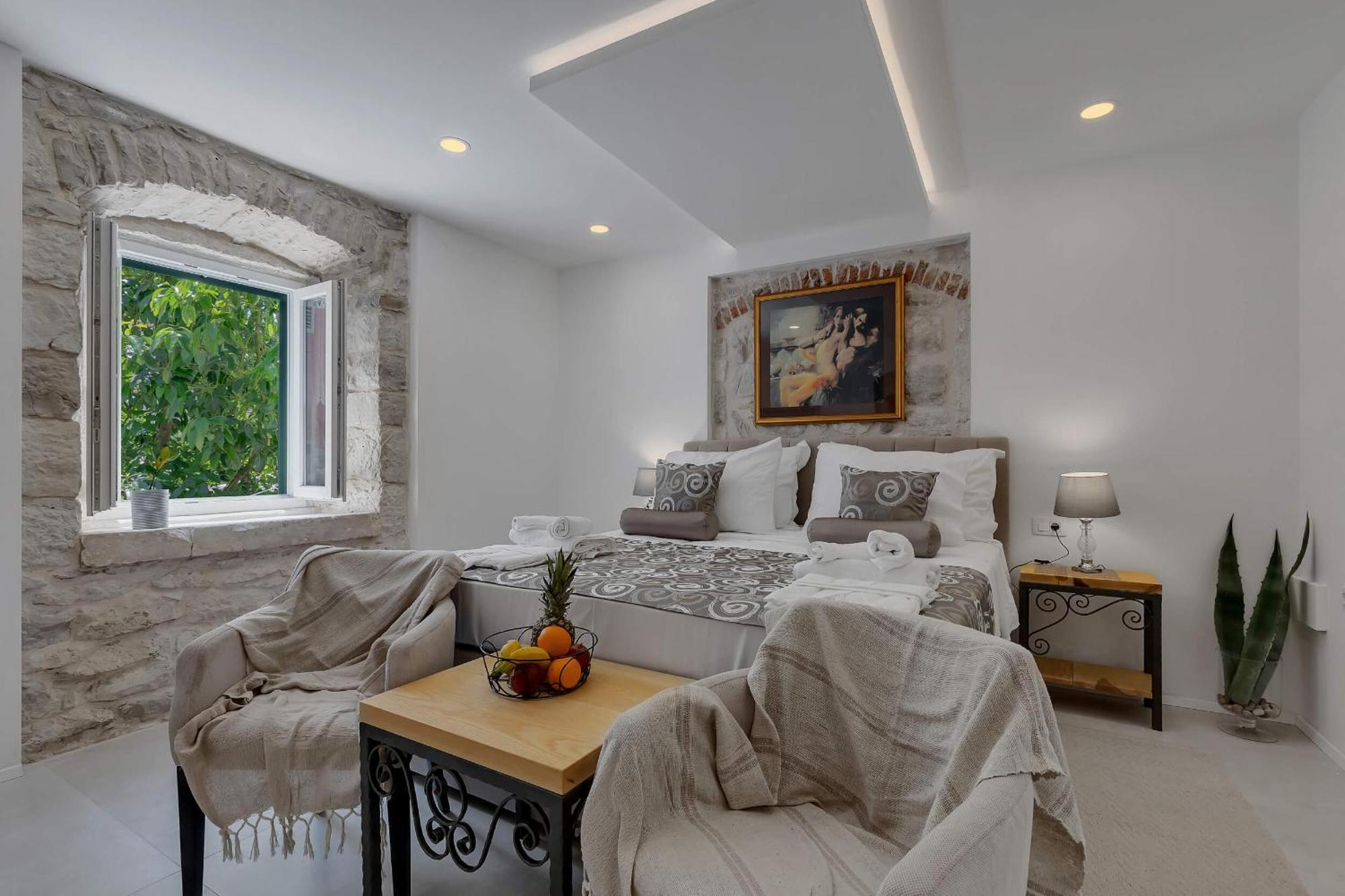 Luxury Rooms Palace B&B Makarska Esterno foto